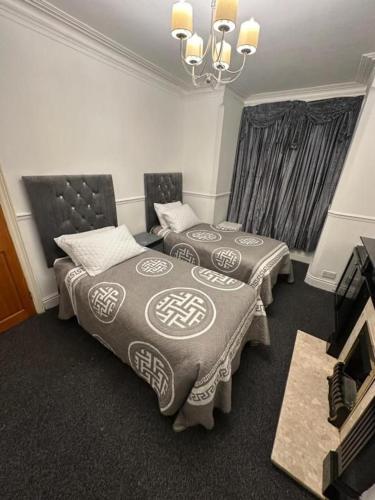 Ένα ή περισσότερα κρεβάτια σε δωμάτιο στο Serenity 5775