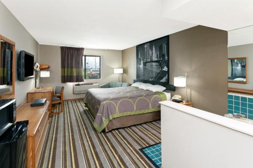 Gallery image of Super 8 by Wyndham Gilman in Gilman