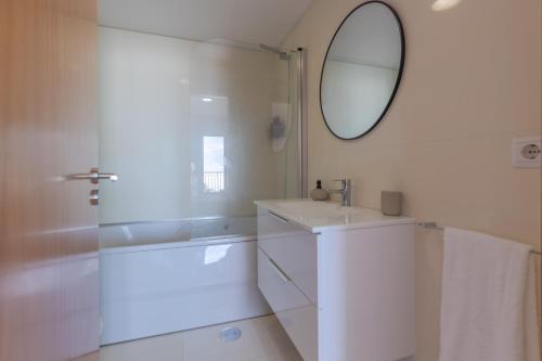 Ένα μπάνιο στο Sea View Apartment