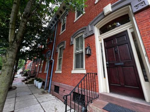 Το κτήριο όπου στεγάζεται  το διαμέρισμα