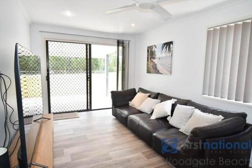 Gallery image of 4 Manley Smith Drive WALKERS POINT in Woodgate