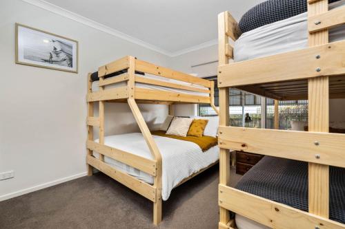 Ένα ή περισσότερα κρεβάτια σε δωμάτιο στο High on Kenneth