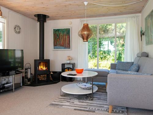 Χώρος καθιστικού στο 6 person holiday home in Ebeltoft