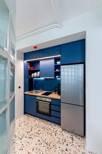 Glass Nest Athens 2BR Apartment near Metro & Airport Line