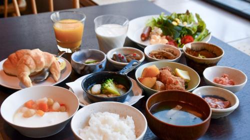 Jídlo v hotelu nebo okolí