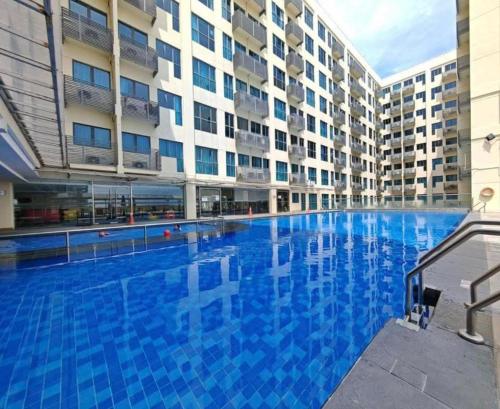 Πισίνα στο ή κοντά στο GR SUITE Family Room