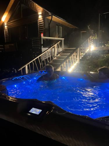 Πισίνα στο ή κοντά στο Evenes Artic glamping