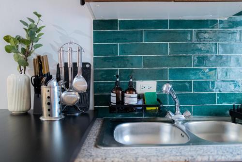 Φωτογραφία από το άλμπουμ του Destiny Hotel - 1606 σε Sampong