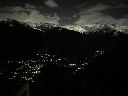 Γενική θέα στο βουνό ή θέα στο βουνό από  αυτός ο ξενώνας