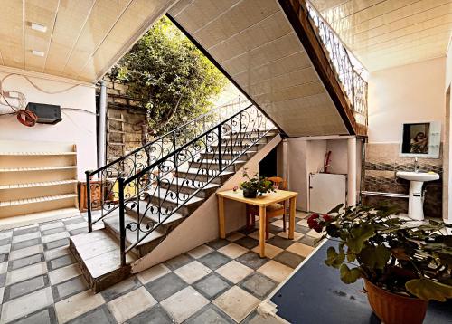 Ảnh trong thư viện ảnh của Daffodils Sweet Home ở Baku