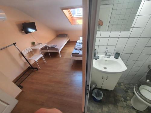 Ένα μπάνιο στο Let's Go Party - Plovdiv Center