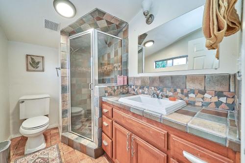 Phòng tắm tại 4 bedrooms