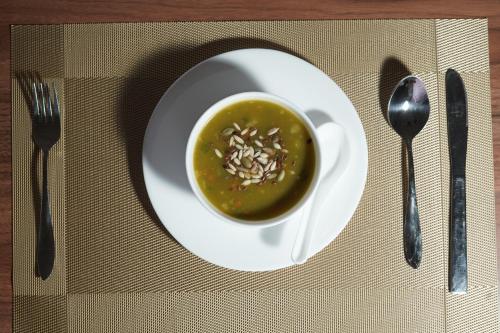 Jídlo v hotelu nebo okolí