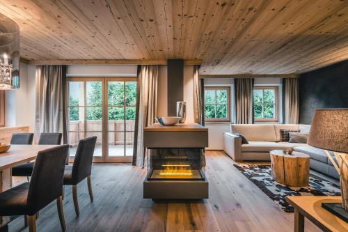 Χώρος καθιστικού στο Liondes Chalets