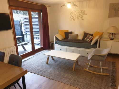 Appartement 3 étoiles pour 5 personnes avec piscine