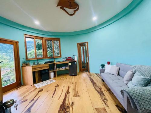 Η κουζίνα ή μικρή κουζίνα στο House on the Hill 1BR Costa Rica Jungle Escape