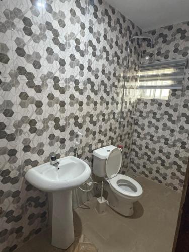 Ένα μπάνιο στο Bollington Adex house