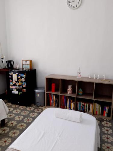 Postel nebo postele na pokoji v ubytování Urban Nest