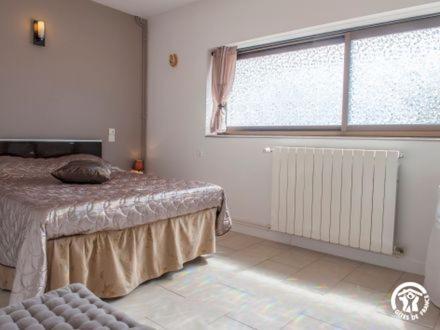 Postel nebo postele na pokoji v ubytování Le gîte de Gemma