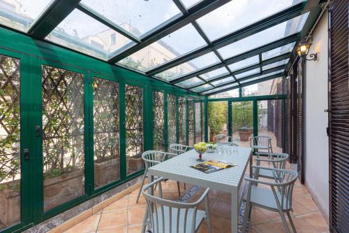 Prestigious Penthouse Piazza Barberini