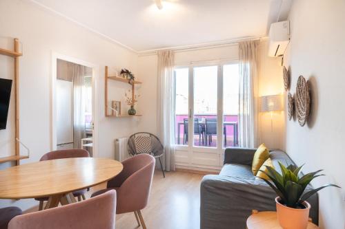 Penthouse Apartment with Terrace in Barcelona City Center