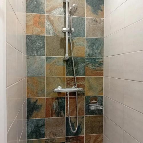 Ένα μπάνιο στο Studio charmant près de Notre-Dame-des-Millières