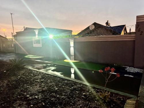 Edificio en el que se encuentra el hostal o pensión