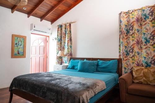 Ένα ή περισσότερα κρεβάτια σε δωμάτιο στο BLR Villas Dover Beach