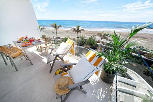 Amapola Waves - recién reformado, frente a la playa