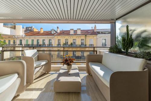 Gray d'Albion 2BDR Flat 5 min from Palais, on Croisette - Olam Properties