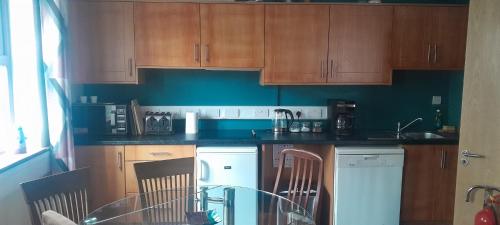 Φωτογραφία από το άλμπουμ του Town centre apartment σε Ennis