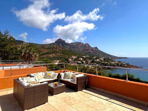 Tolles Ferienhaus für Familien mit Meerblick und Schwimm Spa Strandnah by Riviera Homelife Management