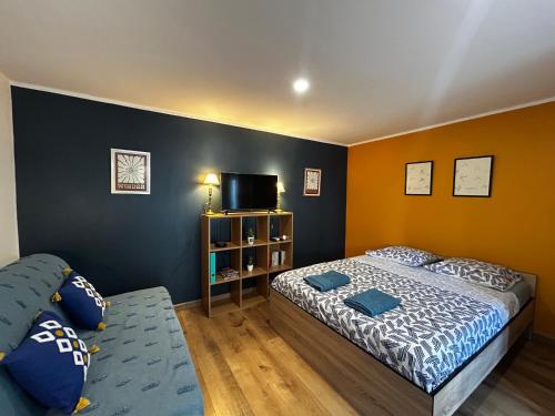 Studio cosy Calme et Clim proche du Centre Ville avec Terrasse et Parking alentours