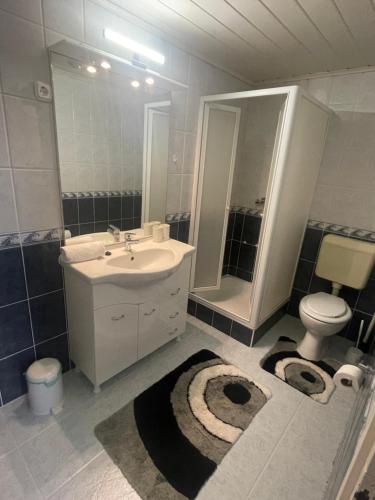 Koupelna v ubytování Silent Apartmanház Harkány