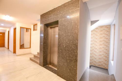 Ένα μπάνιο στο FabHotel Vagmi