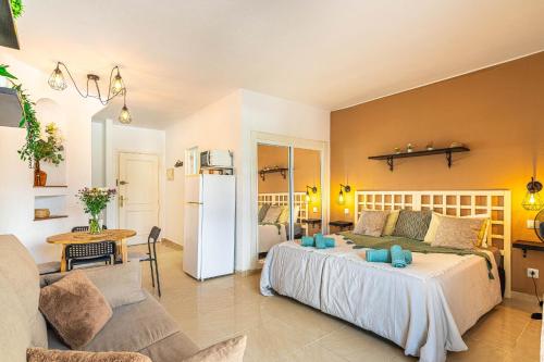 Charming Coast Studio Paraiso