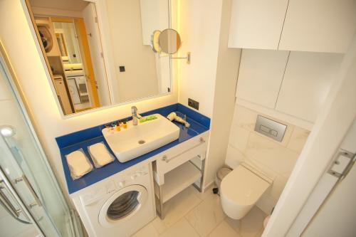 Ένα μπάνιο στο Orbi City Panorama Hotel In Batumi