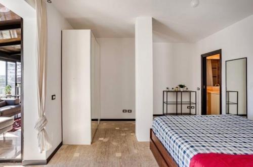 3 Bedrooms with Terrace close to the Center