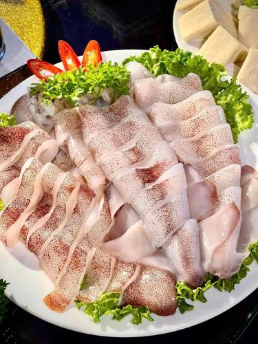 Comida en o cerca de este hotel