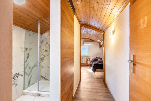 Ένα μπάνιο στο Haus Harmonie