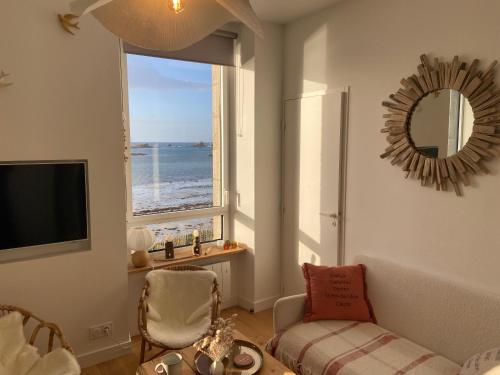Suite hôtelière face à la mer