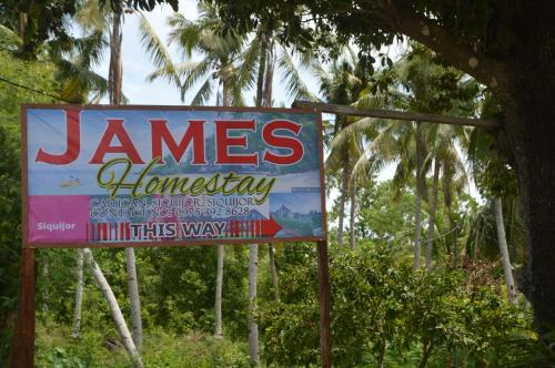 Un certificado, premio, letrero u otro documento en James Homestay