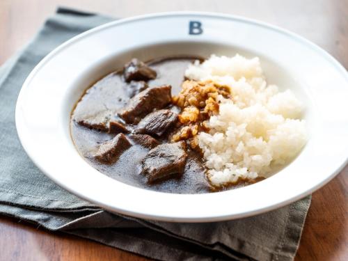 Φαγητό σε αυτό το ξενοδοχείο ή κάπου εκεί κοντά