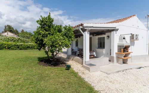 La Casa de los Aguacates entre Marbella, Benahavìs y Estepona