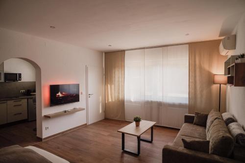 TV a/nebo společenská místnost v ubytování Bicycle Lodge