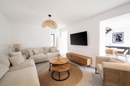 Μια τηλεόραση ή/και κέντρο ψυχαγωγίας στο Villa Ninon Disneyland