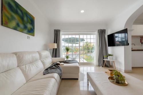 MBird 19 Estoril Apartments