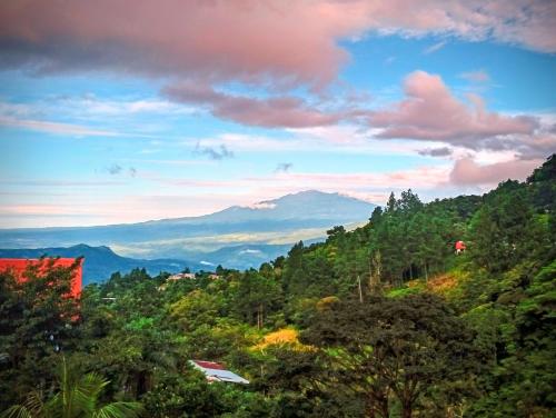 Un paisaje natural cerca de la posada