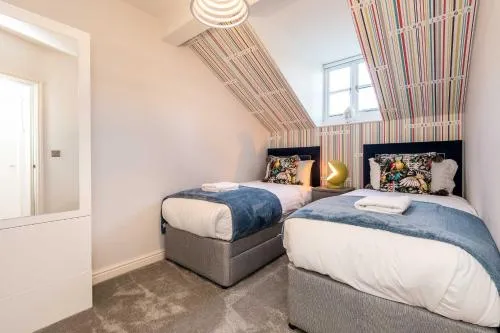 3BR Georgian Quarter Coach Houses - Private Parking photo 4