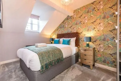 3BR Georgian Quarter Coach Houses - Private Parking photo 18